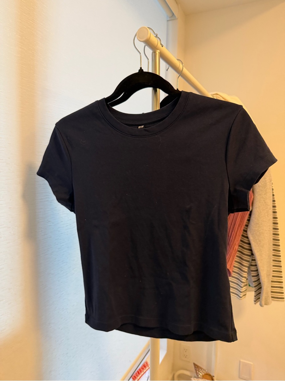 Uniqlo Navy Short Sleeve Cropped Crewneck Top